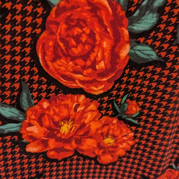 LuLaRoe "Joy" sleeveless duster, Small - Picture 2 of 10